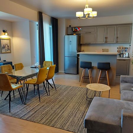 Prime Location, Seaside Apartment, Near The Beach Констанца Екстериор снимка